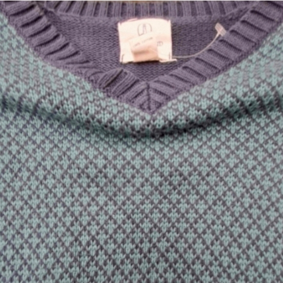 See New Listing Girls Size 10/12 Lands' End Knit Warm Sweater - Picture 2 of 11